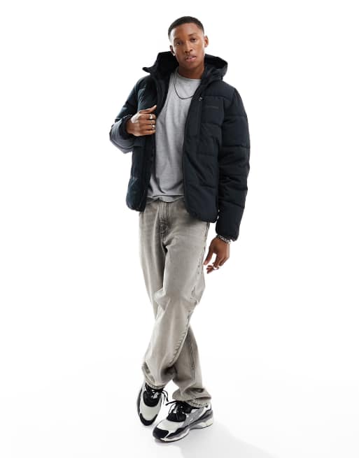 Hollister wide channel cozy hooded puffer jacket in black, 4 of 4