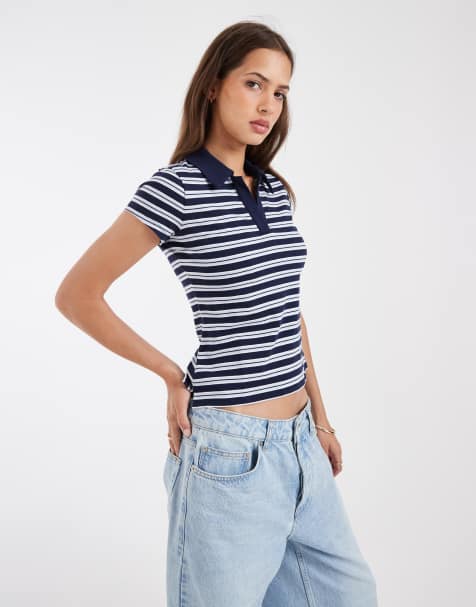 Hollister – Y2k – Figurbetontes, kurzärmliges Polohemd in gestreiftem Marineblau - view 1