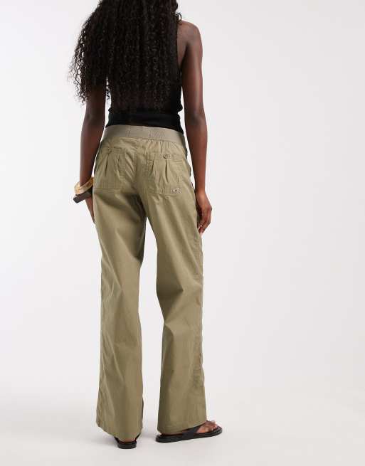 Hollister y2k low rise utility pull on pants in khaki, 5 of 5