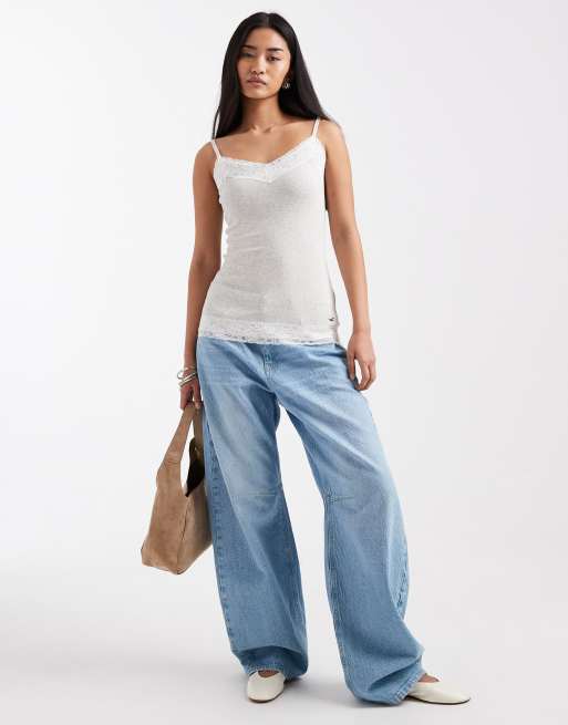 Hollister – Y2K – Schmal geschnittenes Camisole in Grau mit Spitzenbesatz, 2 von 4