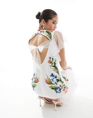 Hope & Ivy Bridal Embroidered Open Back Maxi Dress With Tie Detail