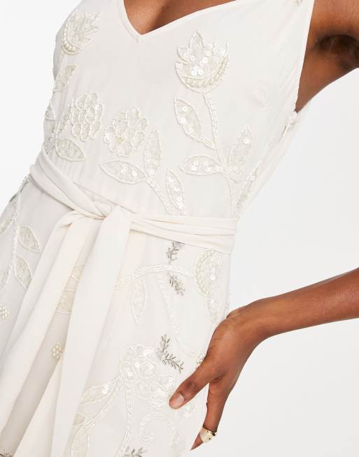 Embroidered maxi hotsell dress forever 21