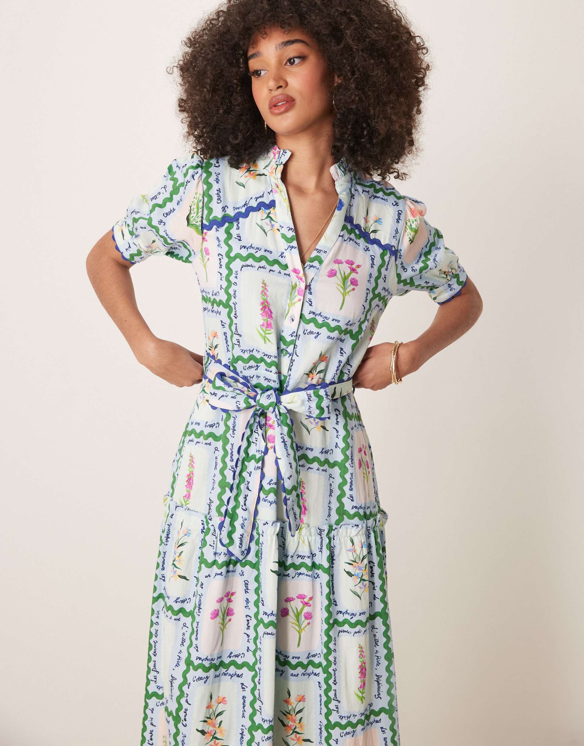 hope & ivy button front midi dress with tiered skirt and tie waist in multi
