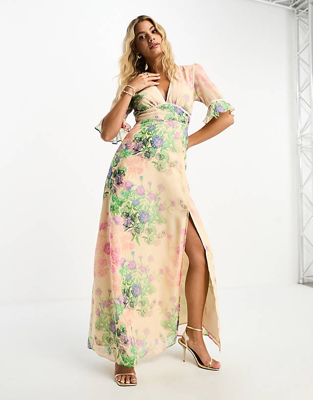 Hope & Ivy - contrast lace maxi dress in blush floral
