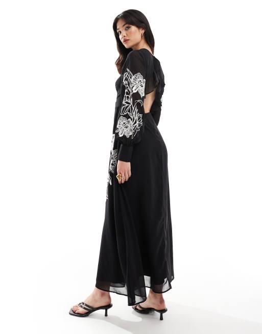 Hope & Ivy – Czarno-biała sukienka maxi premium z haftowanym wzorem, 3 z 4