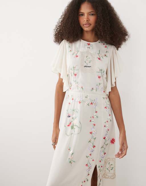 marie flutter shoulder bow back floral maxi dress Hope & Ivy embroidered cut-out back maxi dress with flutter sleeves in  white