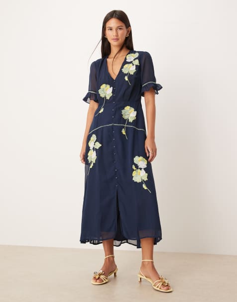 Hope & Ivy embroidered midaxi dress in navy 
