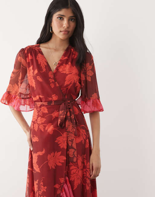 Hope & Ivy flutter sleeve contrast wrap maxi dress in red floral, 3 of 4
