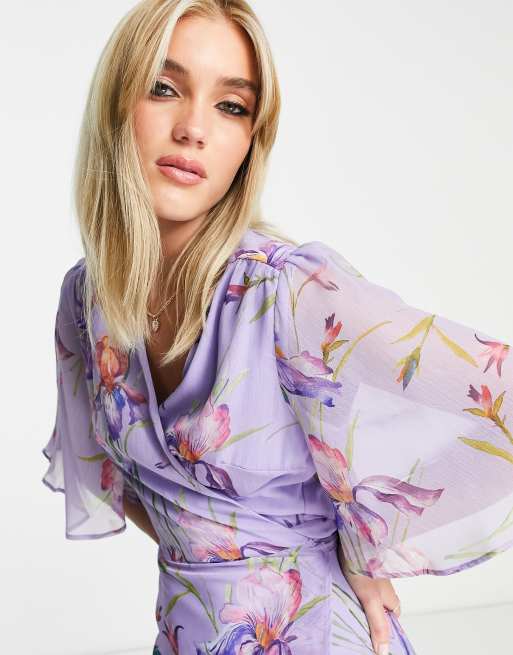 Hope & Ivy flutter sleeve wrap maxi dress in purple floral, 3 of 4