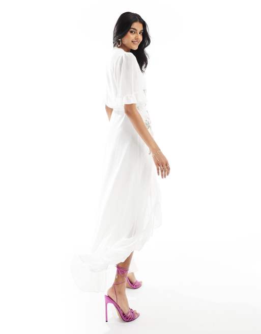 Hope Ivy Geborduurde maxi jurk met overslag en volant in wit ASOS