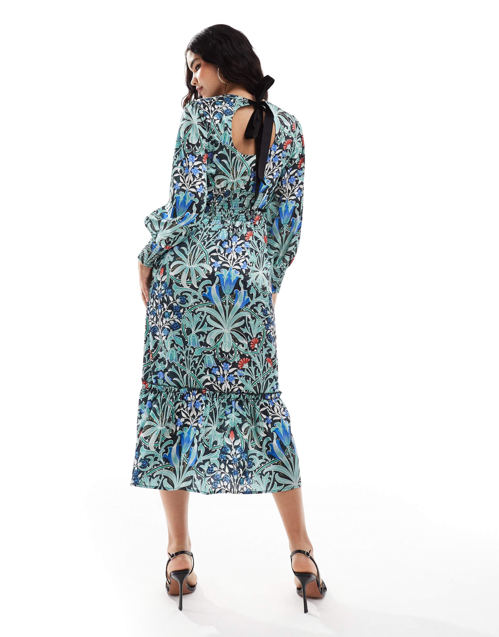 hope & ivy in collaboration with the william morris society bow back midi dress in dark floral