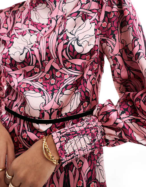 Hope & Ivy in collaboration with The William Morris Society high neck midi  dress with bow back in pink print | ASOS