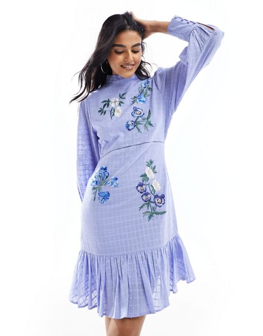 Hope & Ivy – Langärmliges Minikleid in Blau mit Blumenmuster