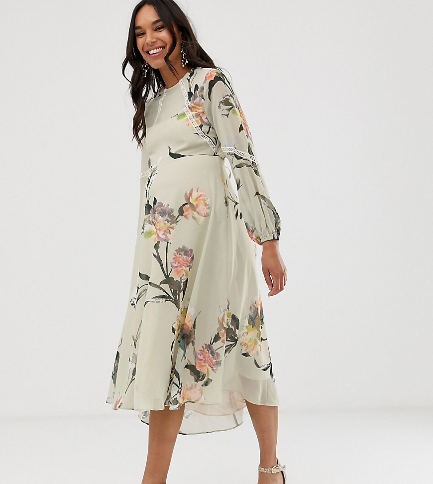 Hope & Ivy Maternity – Blommig skaterklänning med långa ärmar i midilängd-Flerfärgad