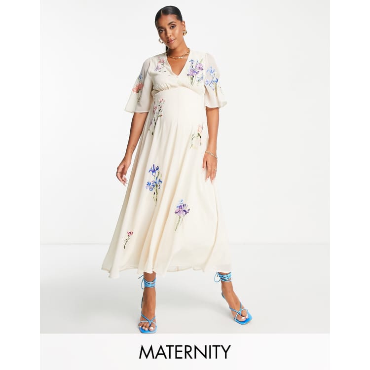 Hope & Ivy Maternity Carmen embroidered dress in cream