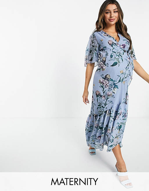 Hope & Ivy Maternity contrast lace puff sleeve midi dress in powder blue floral