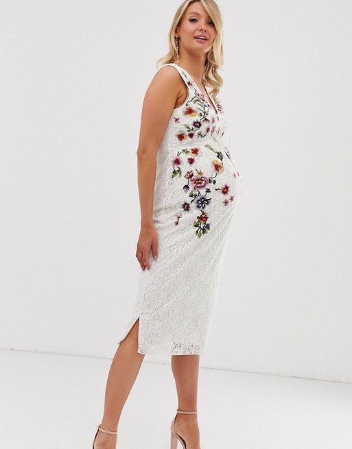 Hope & Ivy Maternity floral embroidered lace pencil dress in ivory
