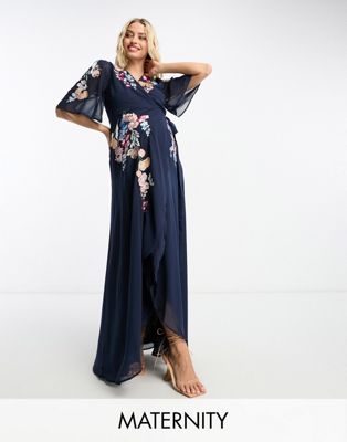 Hope & Ivy Maternity flutter sleeve embroidered wrap maxi dress in navy floral - ASOS Price Checker