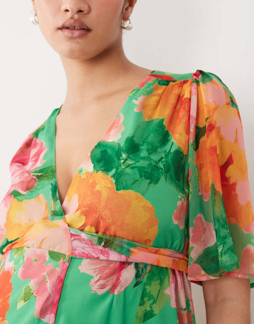 Hope & Ivy – Maternity – Grön, blommig maxiklänning med omlottdesign, utsvängda ärmar och knytning i midjan, 4 av 4