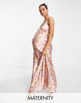 Hope & Ivy Maternity - Robe longue à fleurs en satin avec empiècements en dentelle - Lilas