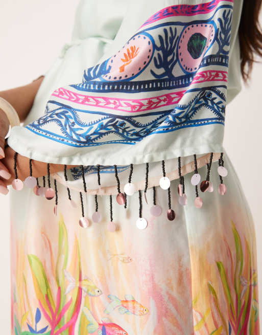 Hope & Ivy Maternity tie waist kimono wrap midi dress in blue scenic print  | ASOS