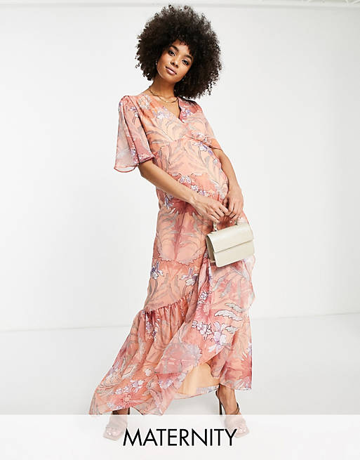 Hope & Ivy Maternity wrap maxi tea dress in coral floral