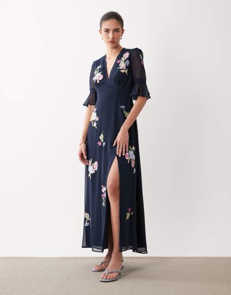 Hope & Ivy - Maxi jurk met geborduurde bloemen, V-hals en dijsplit in marineblauw - view 1