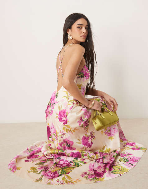 Hope & Ivy - Maxi jurk met gekruiste bandjes op de rug in wit met roze bloemenprint - view 1
