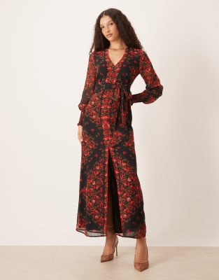 Hope & Ivy - Maxikleid in Schwarz mit rotem Blumenmuster, Knopfleiste auf der Vorderseite und V-Ausschnitt-Bunt