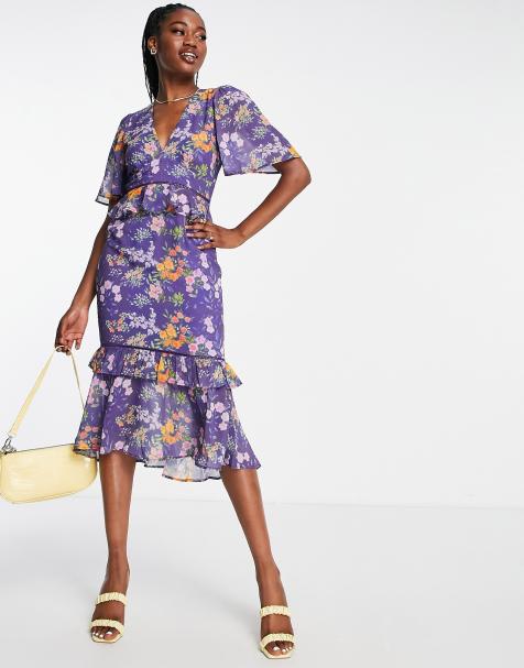 Hope & Ivy – Midi-Freizeitkleid in Marineblau mit Rückenausschnitt, nach hinten abfallendem Saum und Blumenmuster - view 1