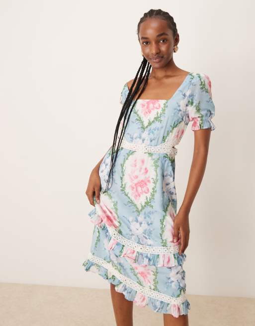 Hope & Ivy - Nette midi-jurk met pofmouwen in blauw met bloemenprint