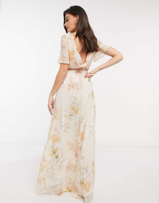 Hope & Ivy – Persikofärgad blommig maxiklänning för brudtärna med drapering, 2 av 4
