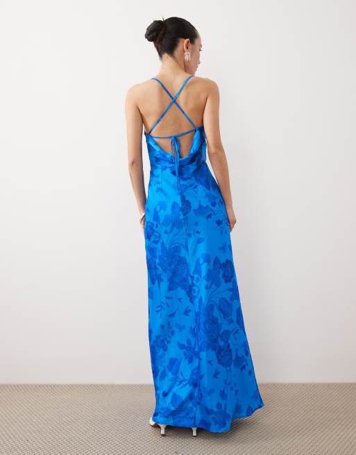 Hope & Ivy Petite – Camisole-Maxikleid aus Satin in Blau mit Blumenmuster, 4 von 4