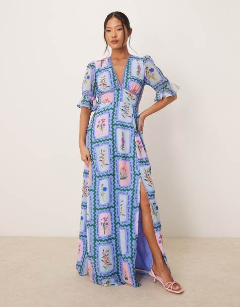 Hope & Ivy Petite frill sleeve thigh slit open back maxi dress in blue botanical print - view 1