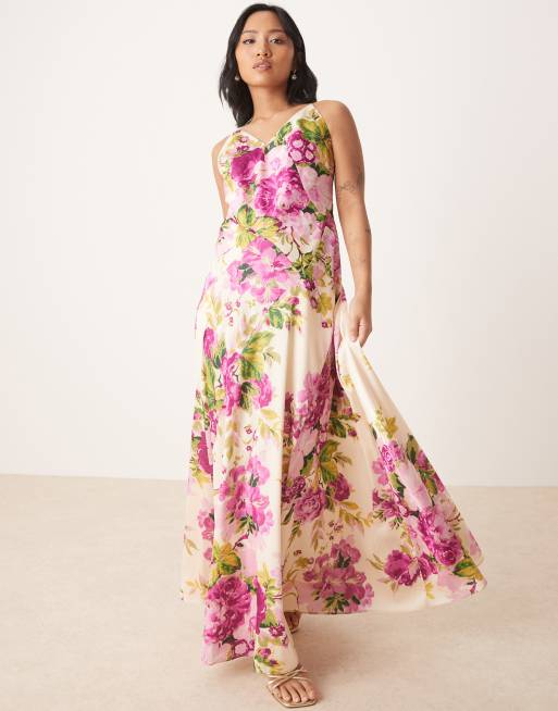 Hope & Ivy Petite - Maxi jurk met gekruiste bandjes op de rug in wit met roze bloemenprint