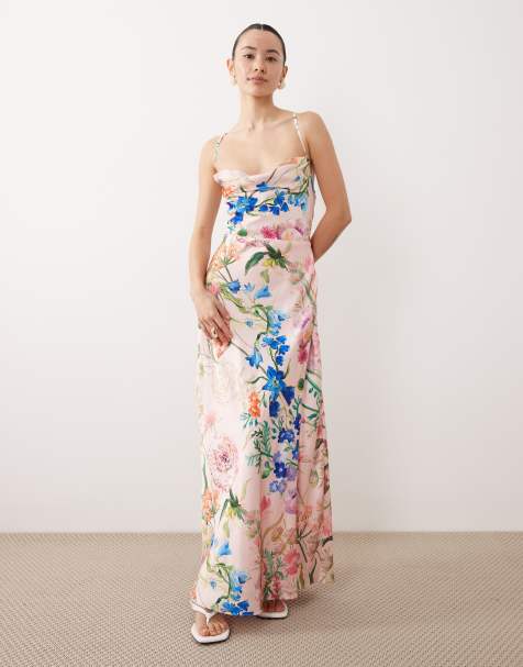 Hope & Ivy - Petite - Satijnen maxi cami-jurk in lichtroze met bloemenprint - view 1