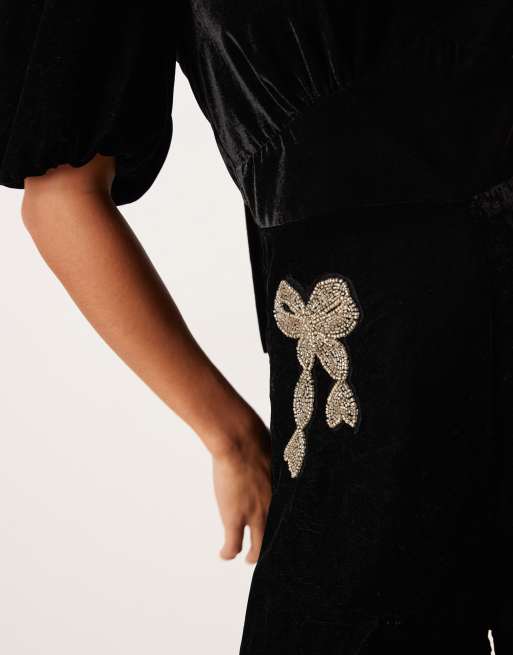 hope-ivy-petite-square-neck-velvet-jumpsuit-with-embellished-bows-in