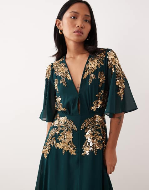 Hope & Ivy Petite V-neck embellished maxi dress in emerald - view 1
