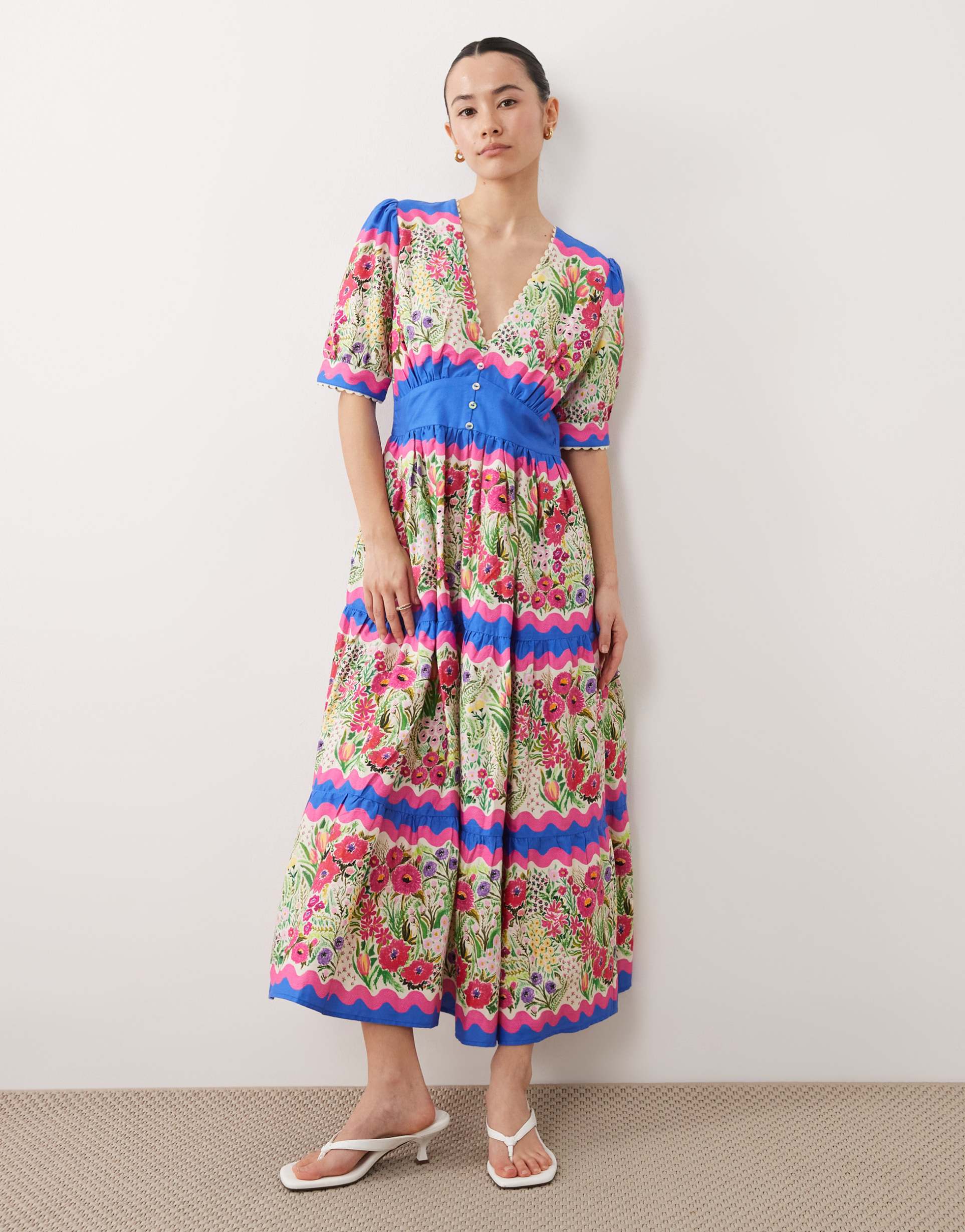 hope & ivy petite v-neck puff sleeve smock midi dress in pink and blue floral print