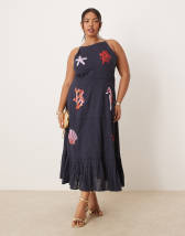 Vero Moda Curve wide leg pants in blue seashell print