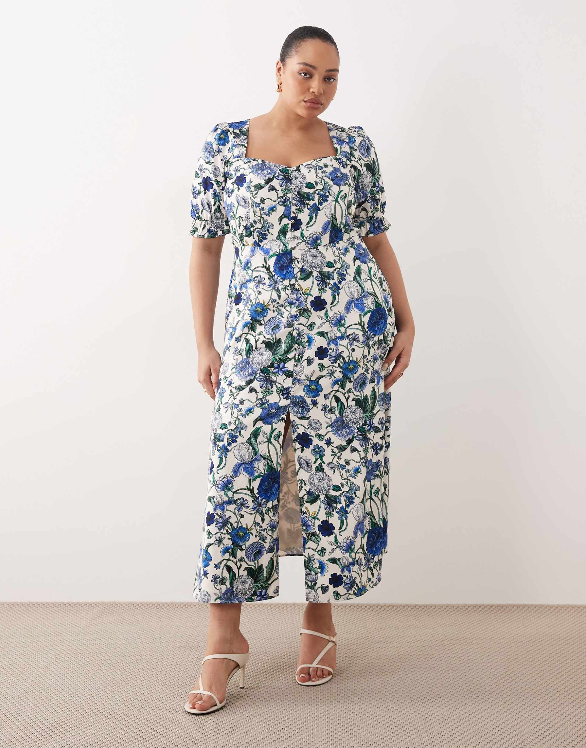 hope & ivy plus button detailing slit front midi dress in blue floral