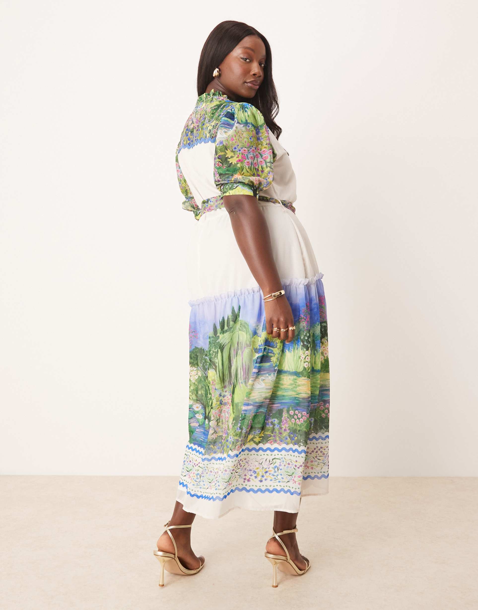 hope & ivy plus button front midi dress with tiered skirt and tie waist in scenic print