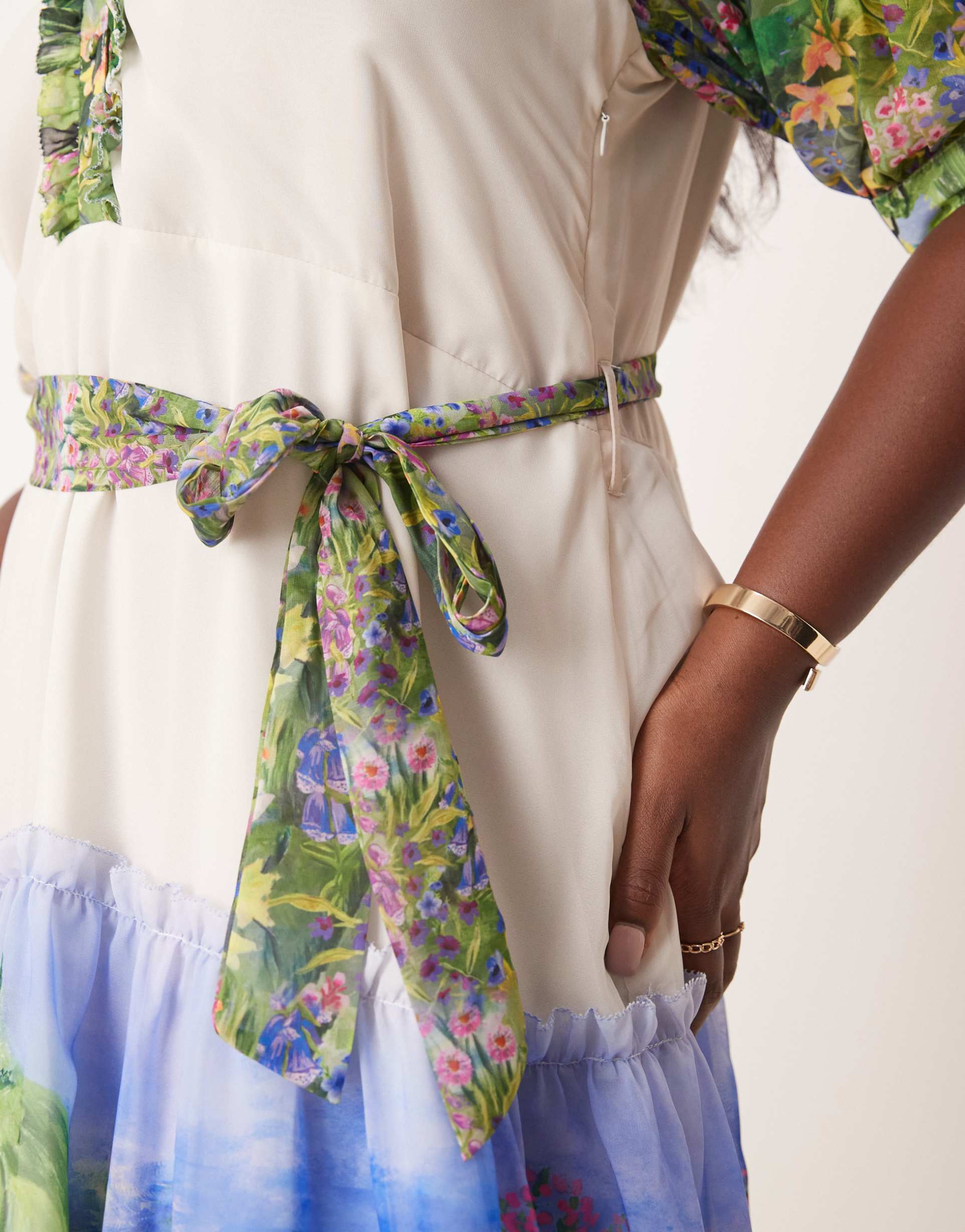 hope & ivy plus button front midi dress with tiered skirt and tie waist in scenic print
