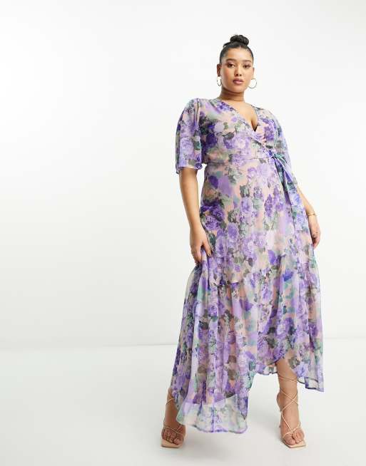 Hope & Ivy Plus – Geblümtes Maxi-Wickelkleid in Blau mit Fledermausärmeln