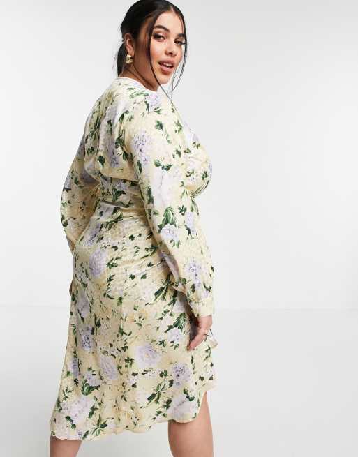 Hope & Ivy Plus – Langärmliges Kimono-Midikleid mit gelbem Blumenmuster und Twistdetail, 2 von 4