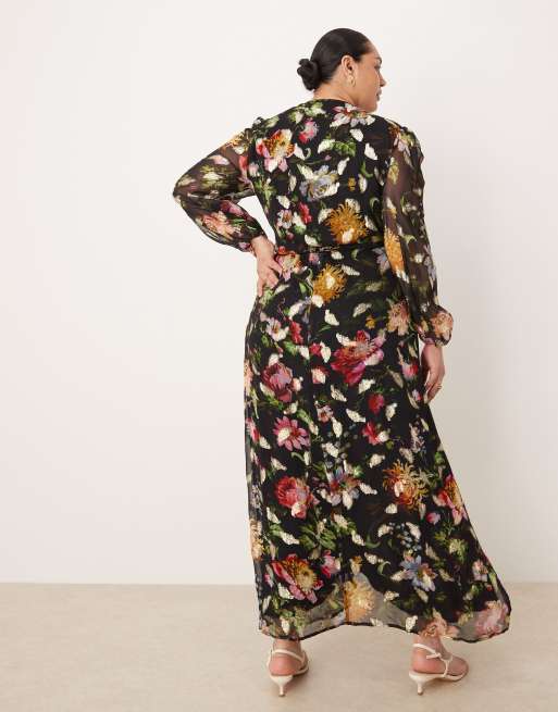 Hope & Ivy Plus – Maxikleid in Schwarz mit Blumenmuster, Wickeldesign auf der Vorderseite und Fleckendetails in Goldoptik, 4 von 4