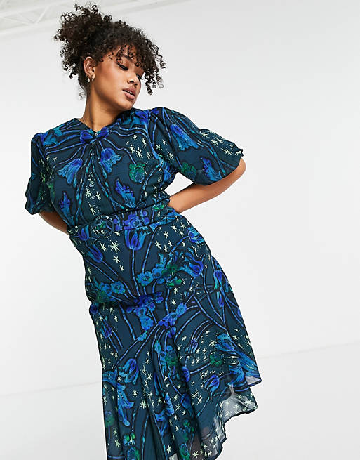 Hope & Ivy Plus puff sleeve tea midi dress in cobalt star print