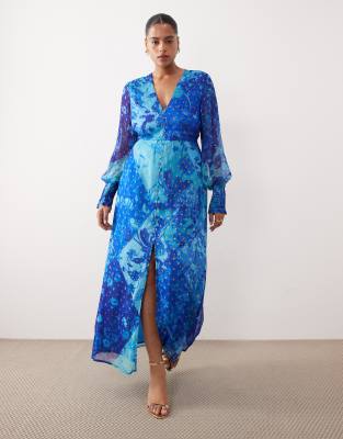 Hope & Ivy Plus v neck button front long sleeved maxi dress in blue floral