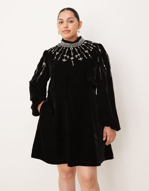 Hope & Ivy Plus - Vestito corto accollato in velluto nero decorato, 2 di 4
