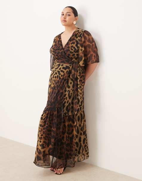 Hope & Ivy Plus wrap front maxi dress in brown leopard print - view 1